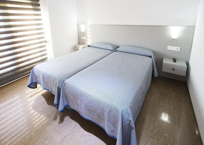 Hostal Drassanes